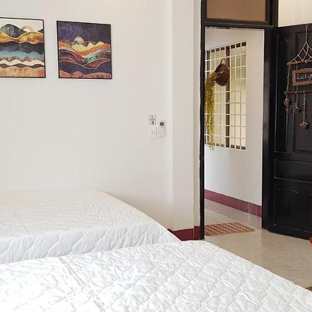 Chic Studio Homestay Хуе Екстериор снимка