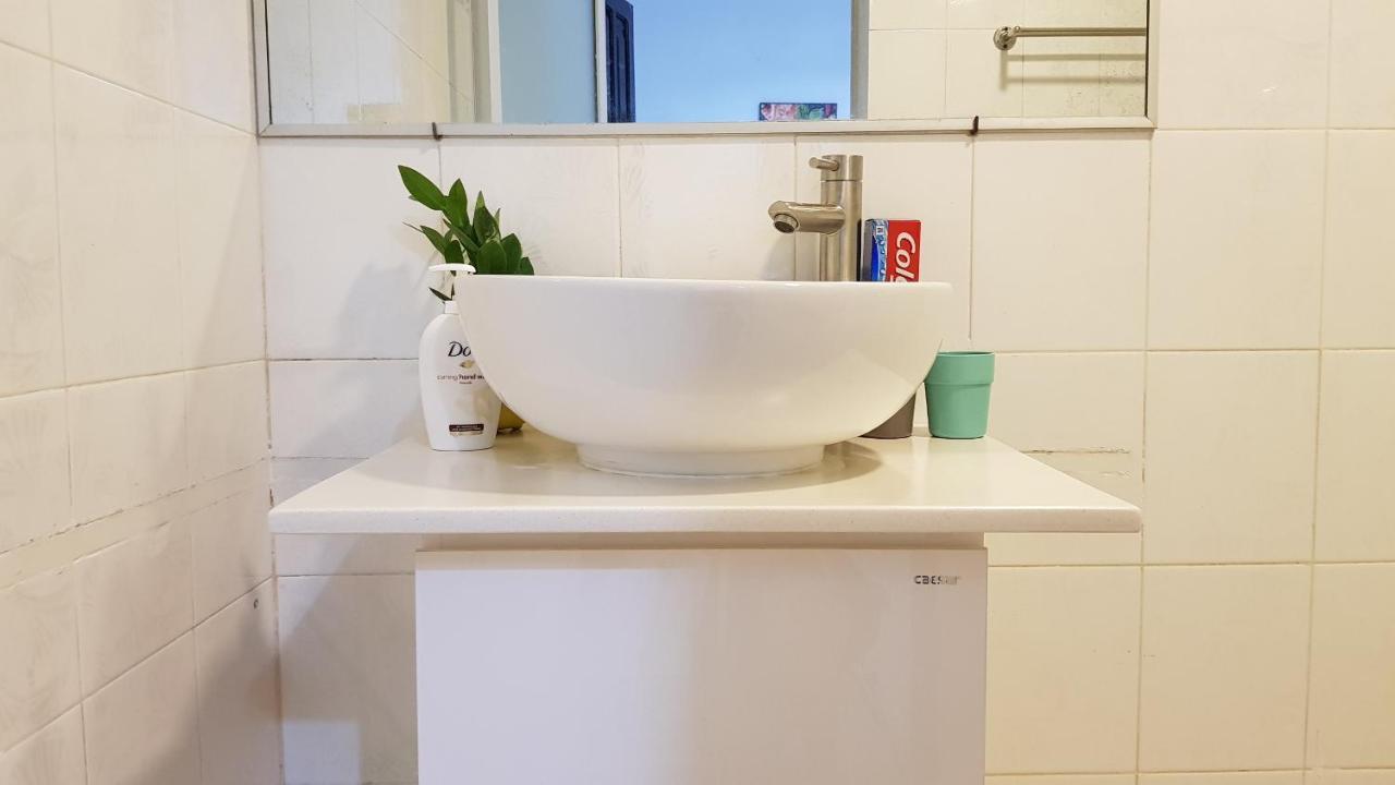 Chic Studio Homestay Хуе Екстериор снимка
