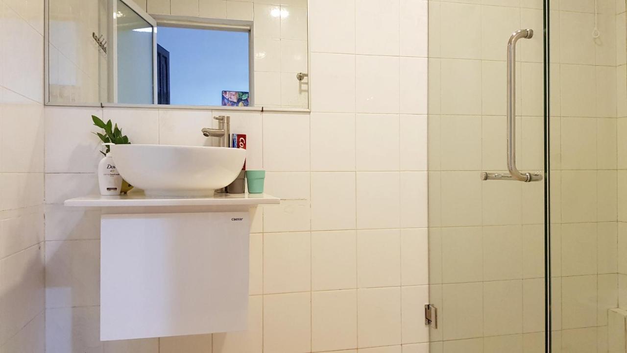Chic Studio Homestay Хуе Екстериор снимка