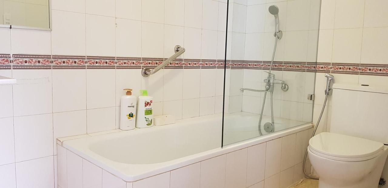 Chic Studio Homestay Хуе Екстериор снимка