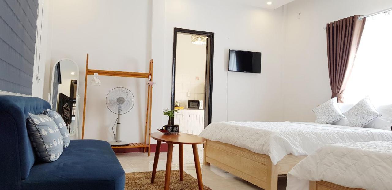 Chic Studio Homestay Хуе Екстериор снимка